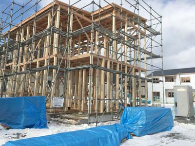 株式会社ライクハウジングの2017年1月18日に撮影した岩手県滝沢市内の戸建て大工工事の現場紹介写真